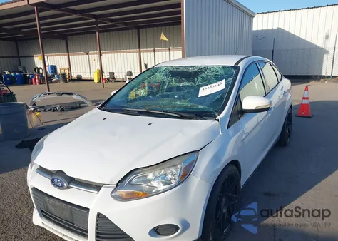 2014 Ford Focus Se from USA, damaged, VIN 1FADP3F25EL461777